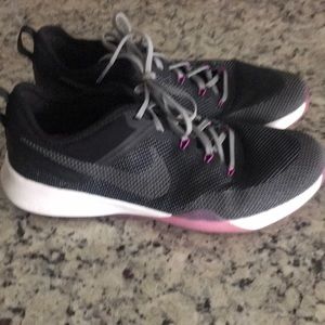 Nike Xoom sneakers size 9 1/2